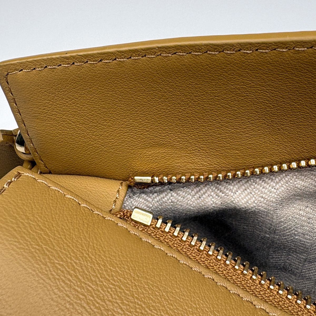 Loewe Puzzle Bag Small 2-Way Handbag Leather Yellow Beige — view 8