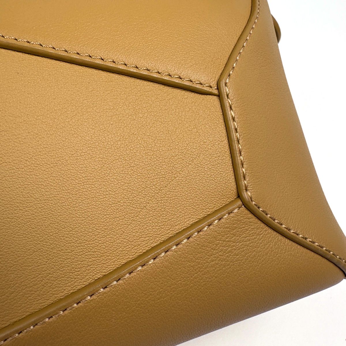 Loewe Puzzle Bag Small 2-Way Handbag Leather Yellow Beige — view 4