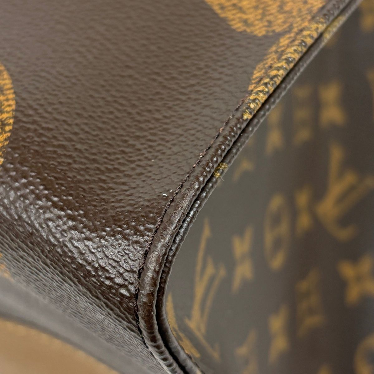 Louis Vuitton On The Go GM 2-Way Monogram Giant Tote Reverse Brown — view 4