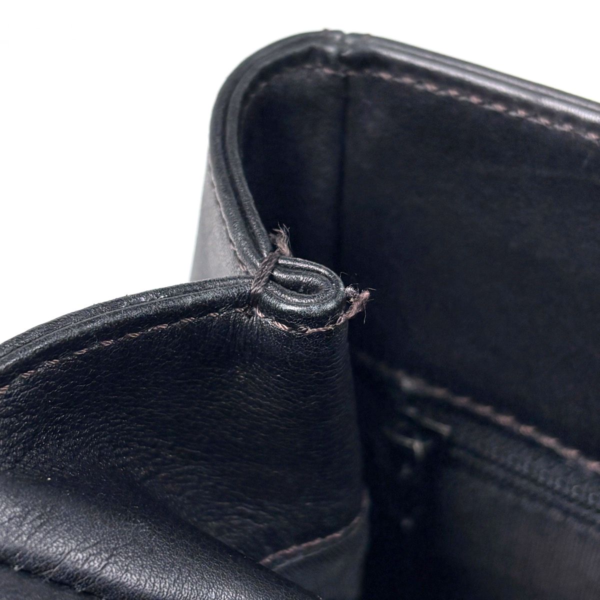 Chanel CC Logo Tote Leather Black — view 7