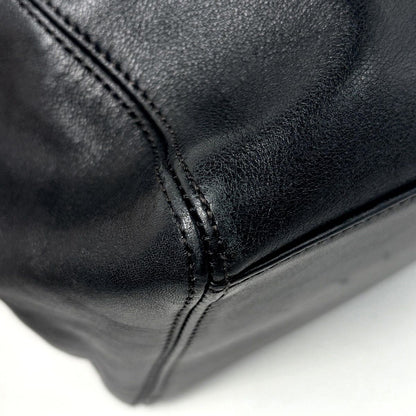 Chanel CC Logo Tote Leather Black — view 3