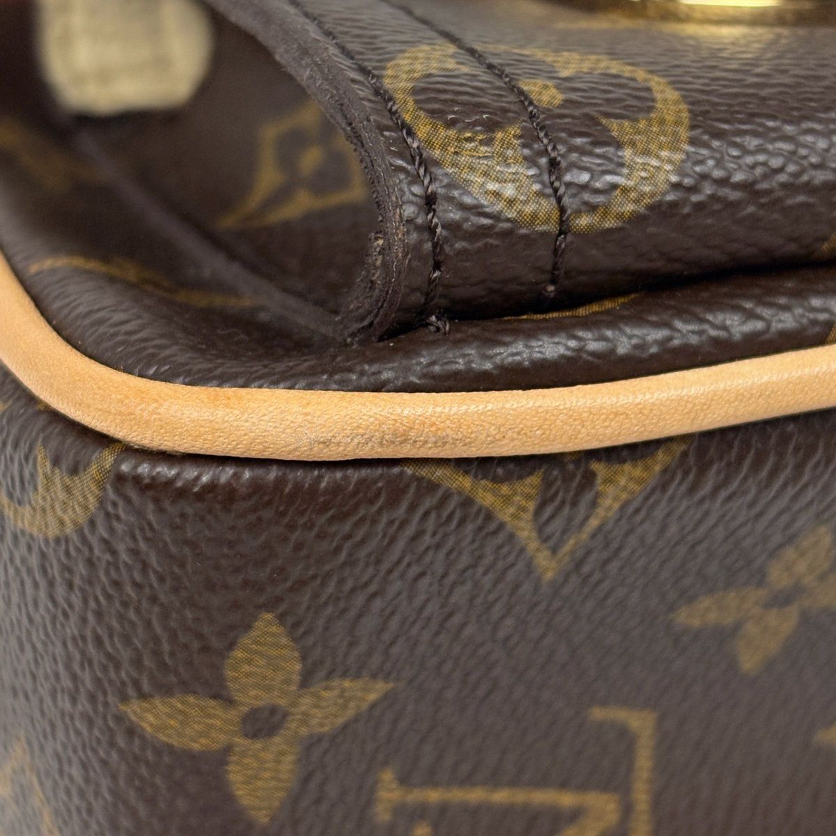 Louis Vuitton Shoulder Bag Monogram Brown — view 3