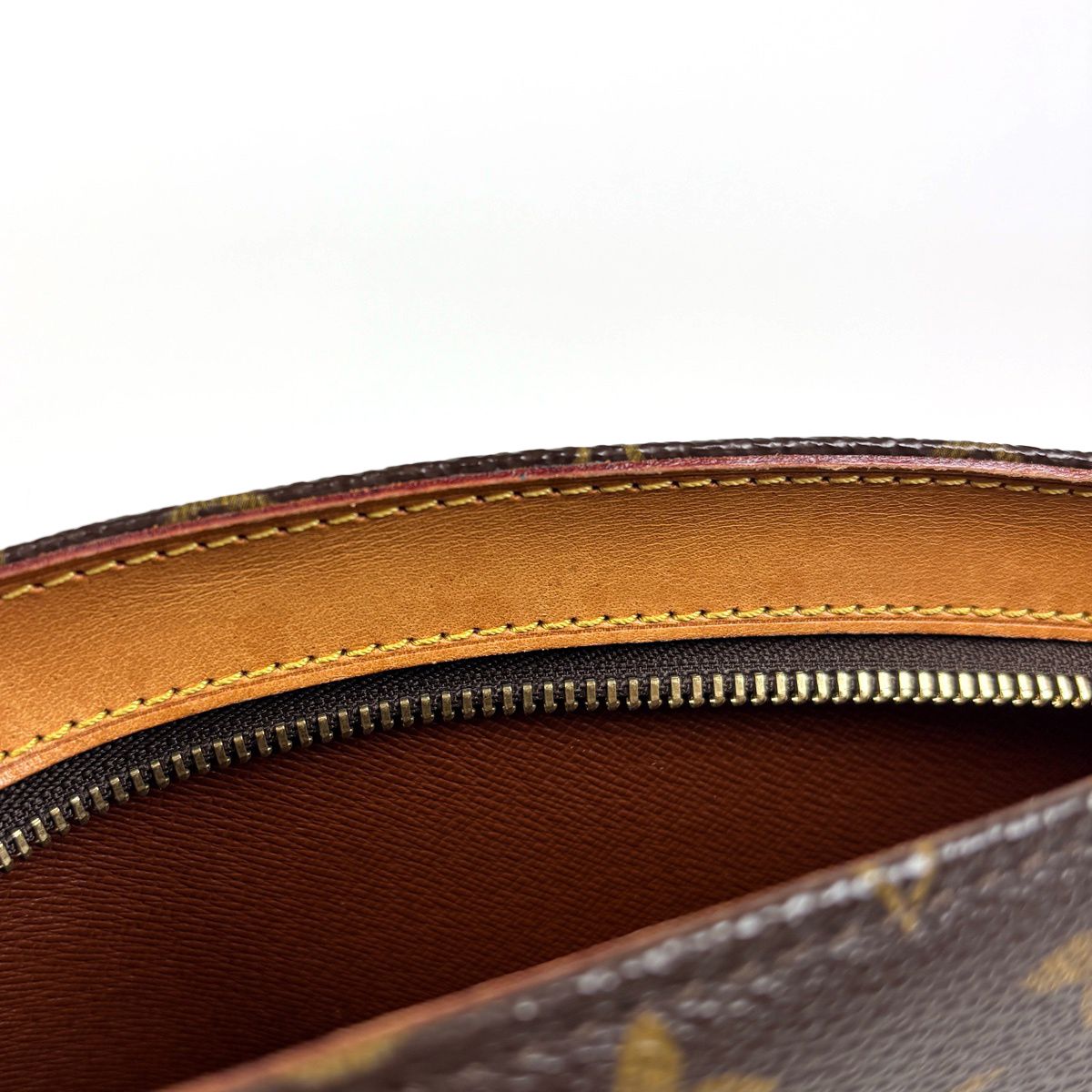 Louis Vuitton Drew Shoulder Bag Monogram Brown — view 8