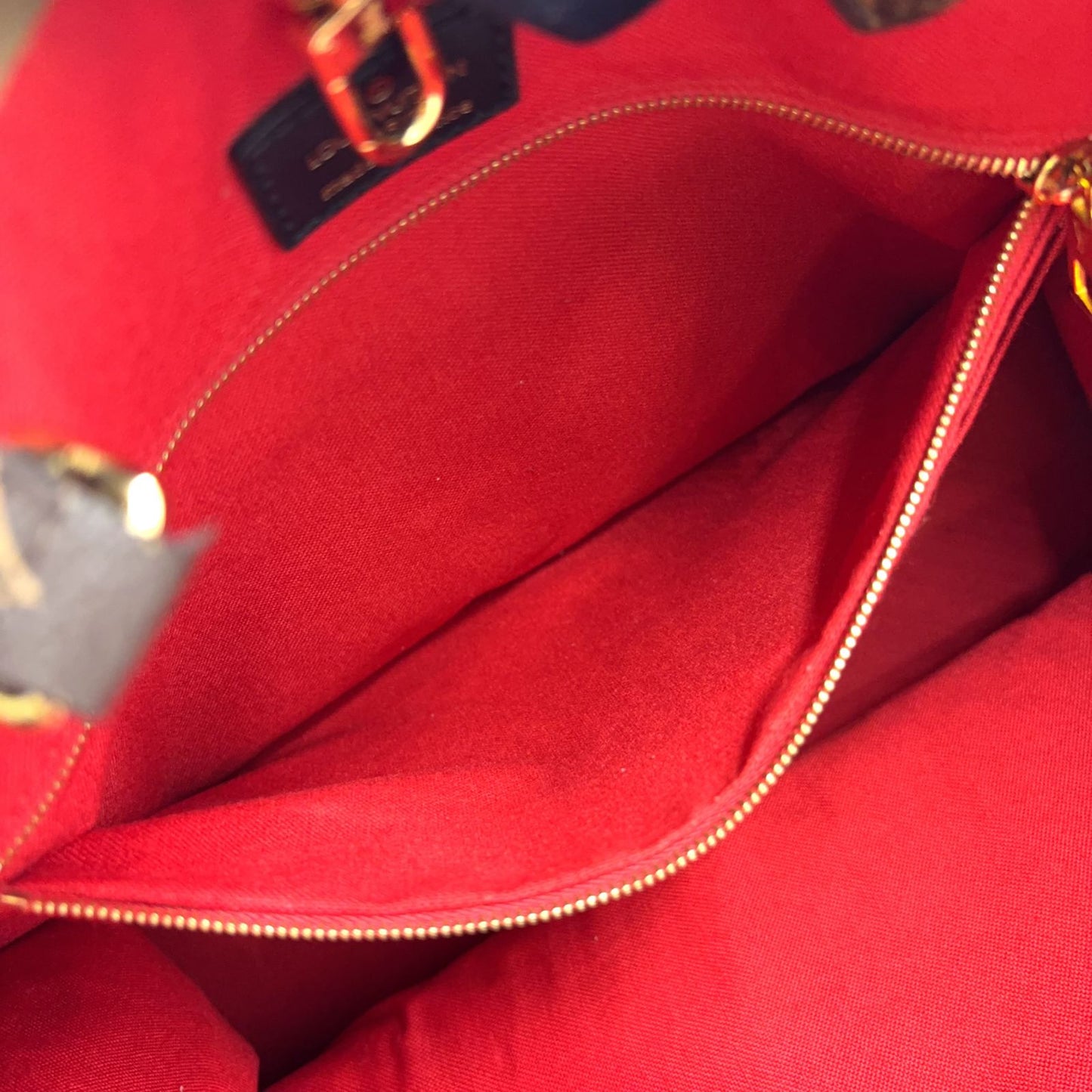 Louis Vuitton On The Go Monogram Giant Reverse Leather Brown Beige Handbag Gold — view 5