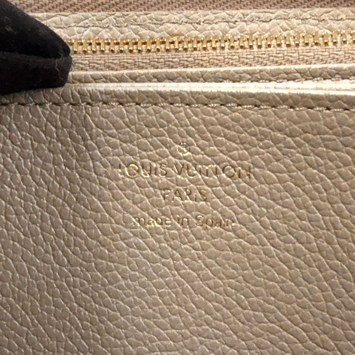 Louis Vuitton Zippy Wallet Monogram Empreinte Leather Beige Round Gold — view 4