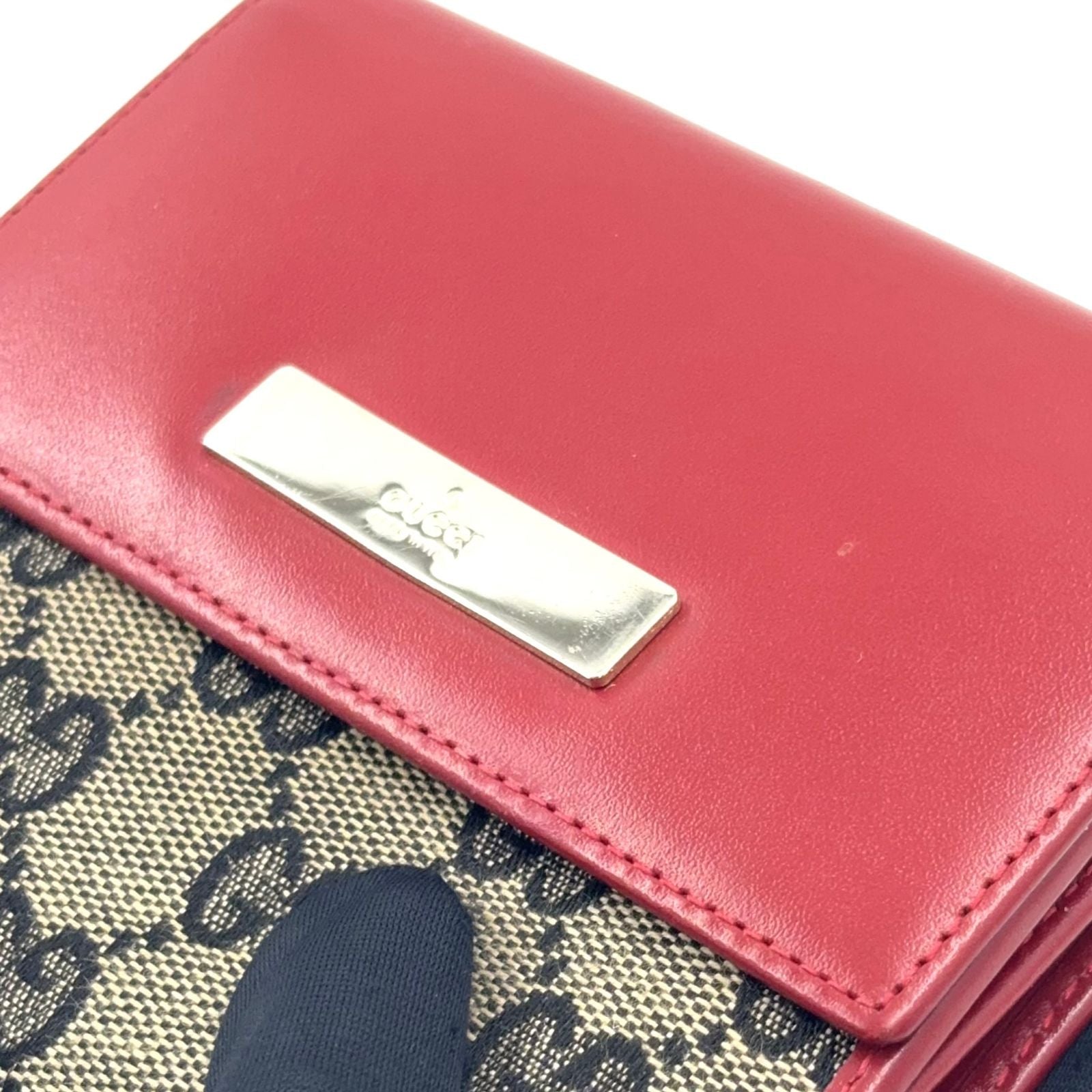 Gucci GG Canvas Metal Bar-w Hook Leather Beige Red Wallet Silver — view 5