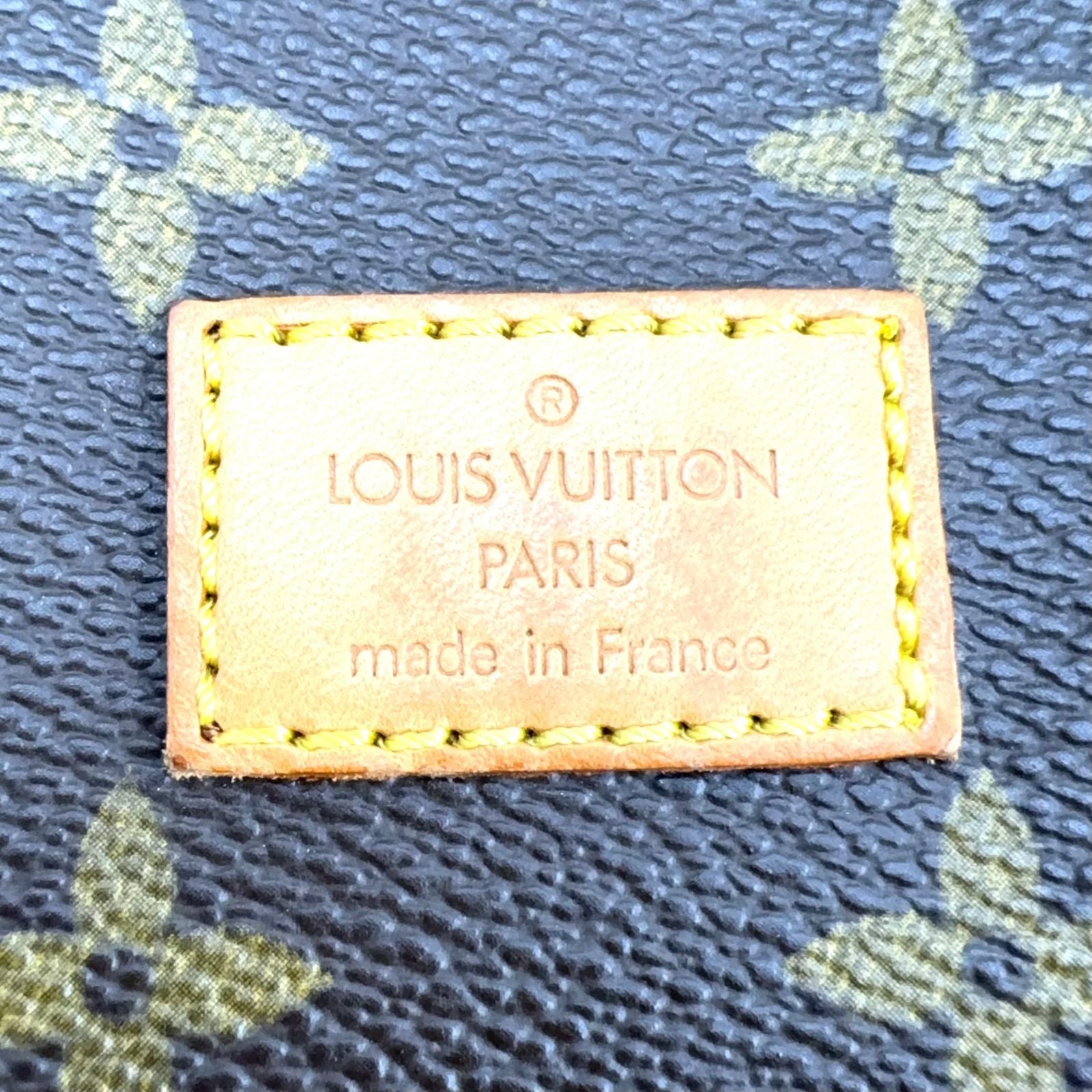 Louis Vuitton Saumur 30 Monogram Leather Brown Shoulder Bag Gold — view 5