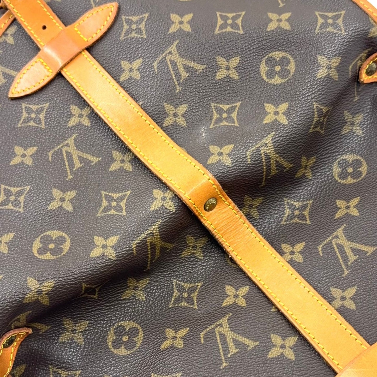Louis Vuitton Saumur 30 Monogram Leather Brown Shoulder Bag Gold — view 6