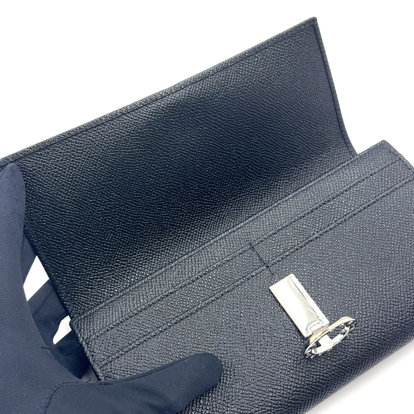 Bvlgari Circle Motif Leather Black Wallet Silver — view 8