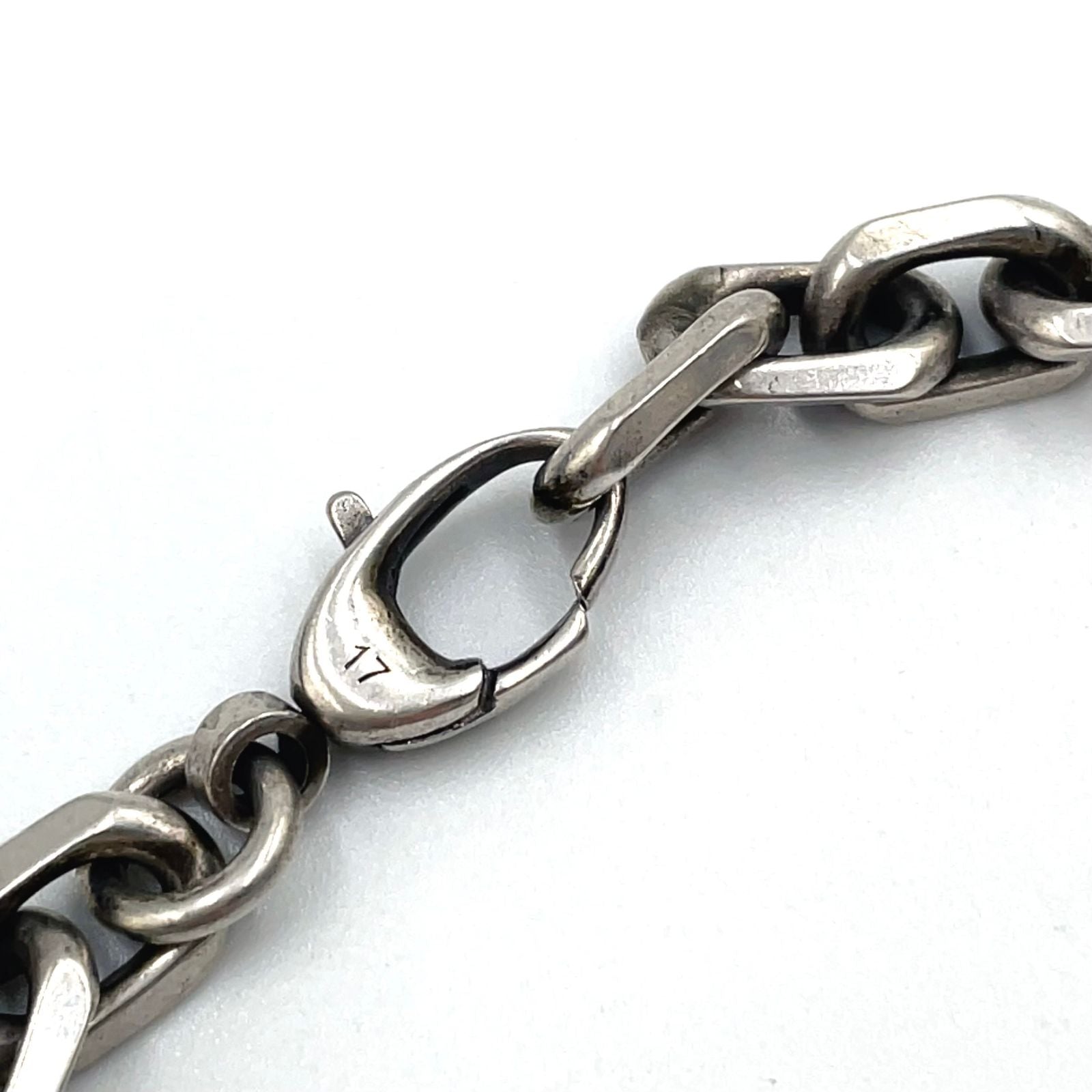 Gucci Interlocking Silver Chain Bracelet — view 6