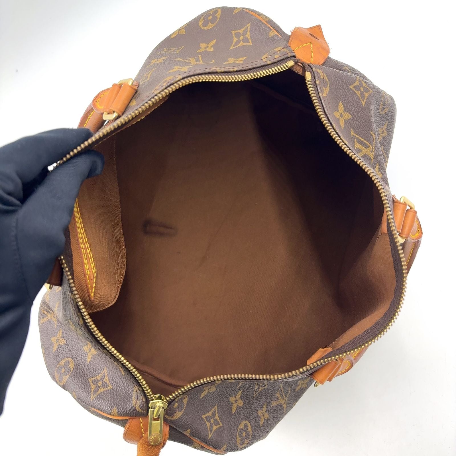 Louis Vuitton Speedy 35 Monogram Leather Brown Handbag Gold — view 3
