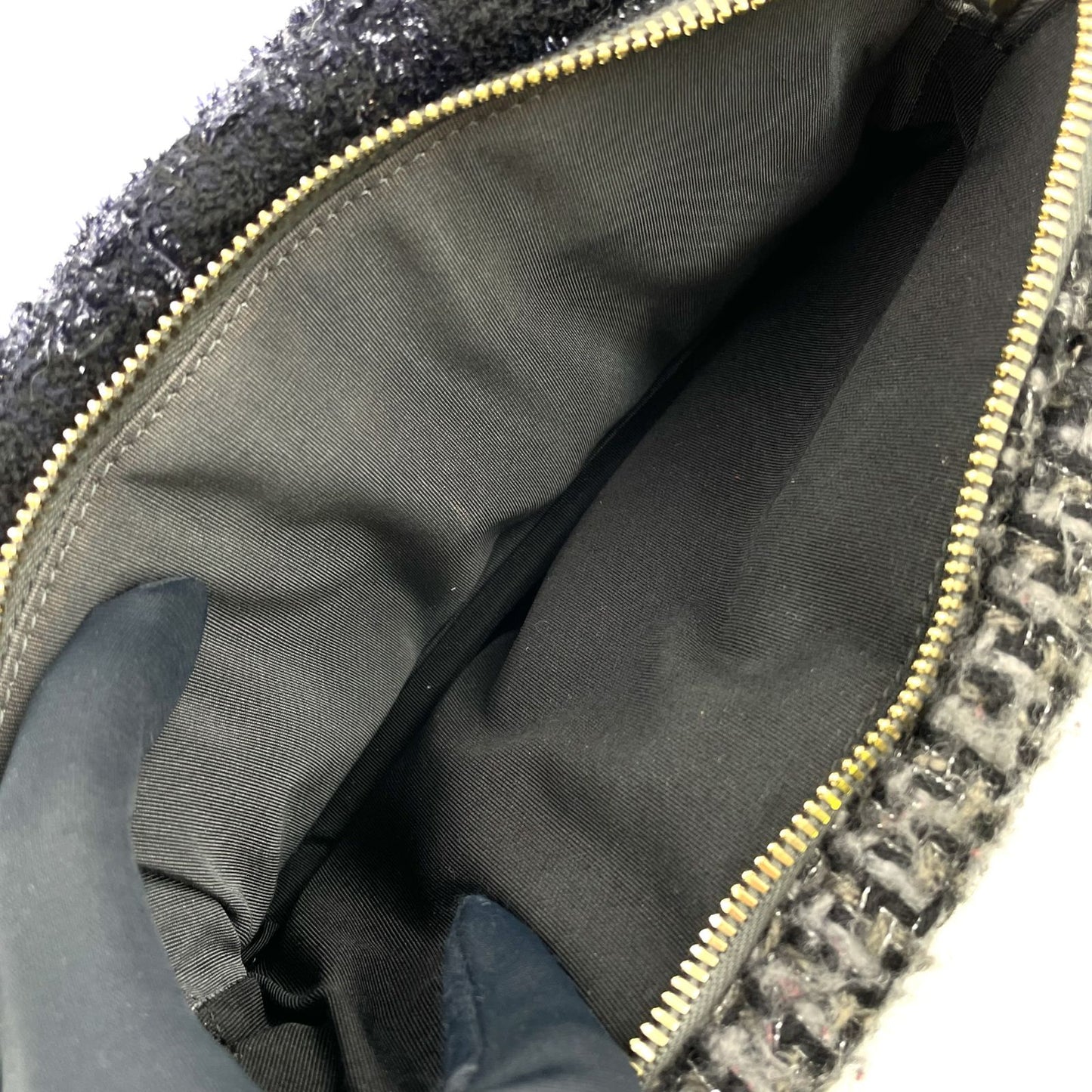 Chanel CC Logo Tweed Leather Gray Black Chain Shoulder Bag Gold — view 3