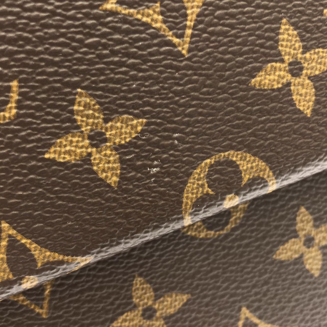 Louis Vuitton Monogram Cluny BB — view 4