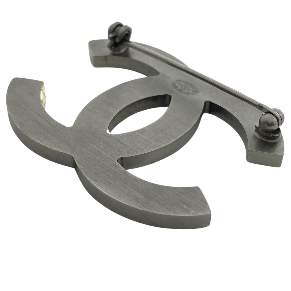 Chanel CC Logo Brooch Rhinestone Silver 07 Gorgeous — view 6