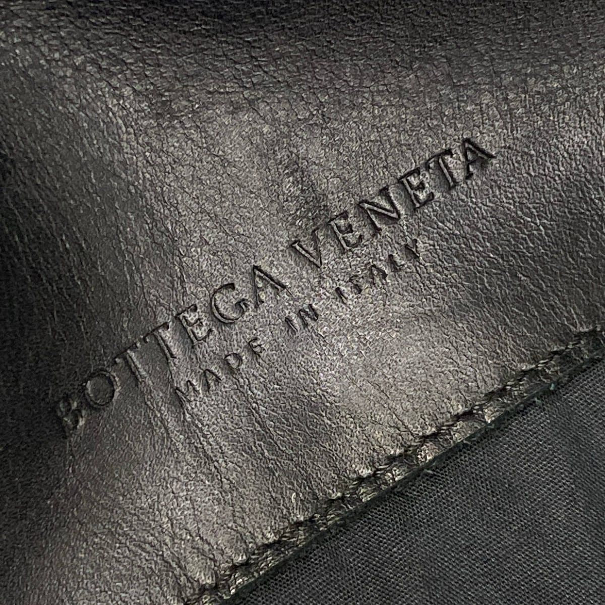 Bottega Veneta Shoulder Bag Intrecciato Black Leather — view 8