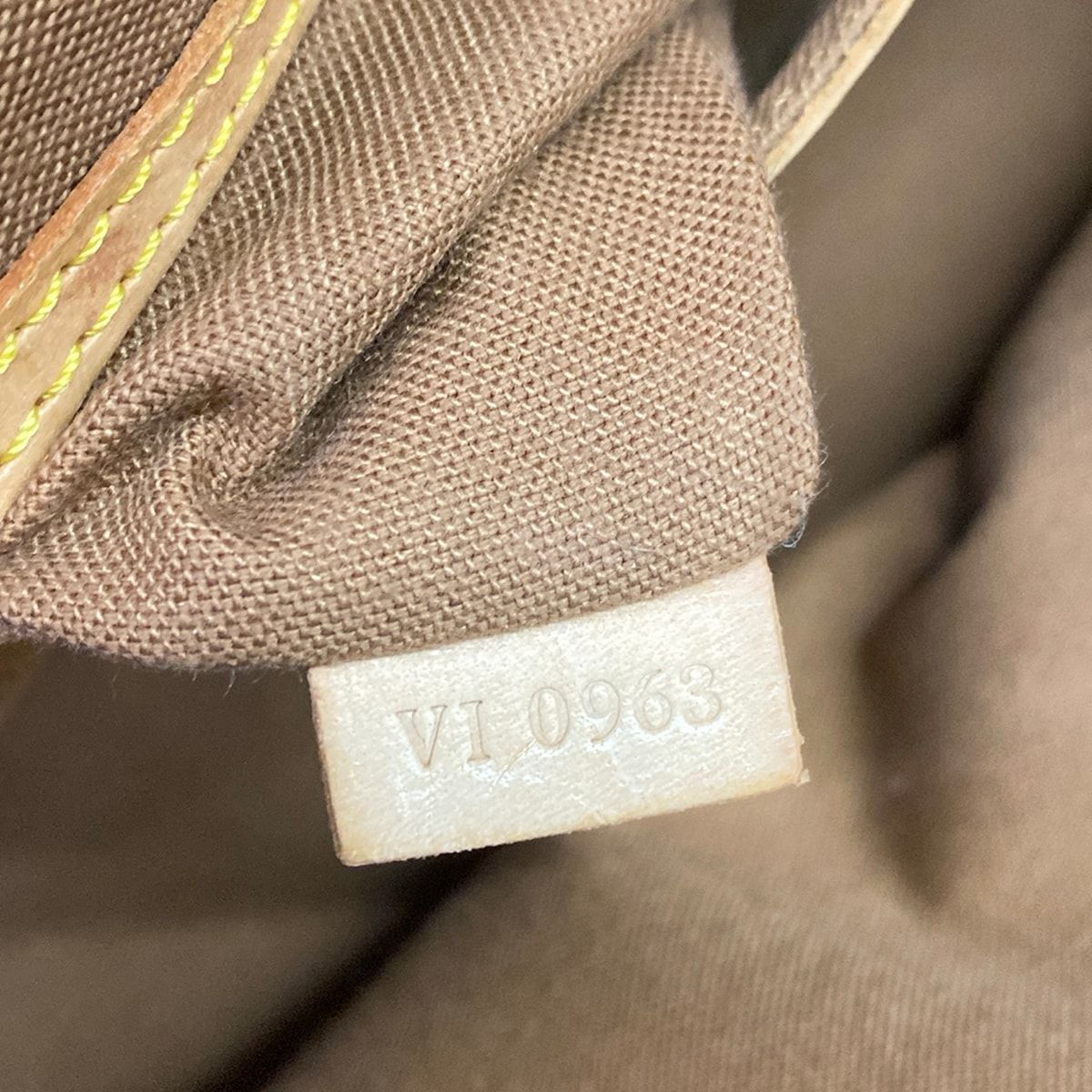 Louis Vuitton Handbag Monogram Alma — view 9