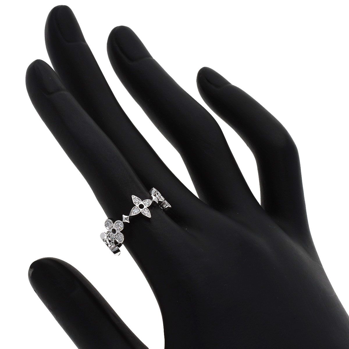 Louis Vuitton Fine Dantel Diamond 50 Ring 18k White Gold — view 6
