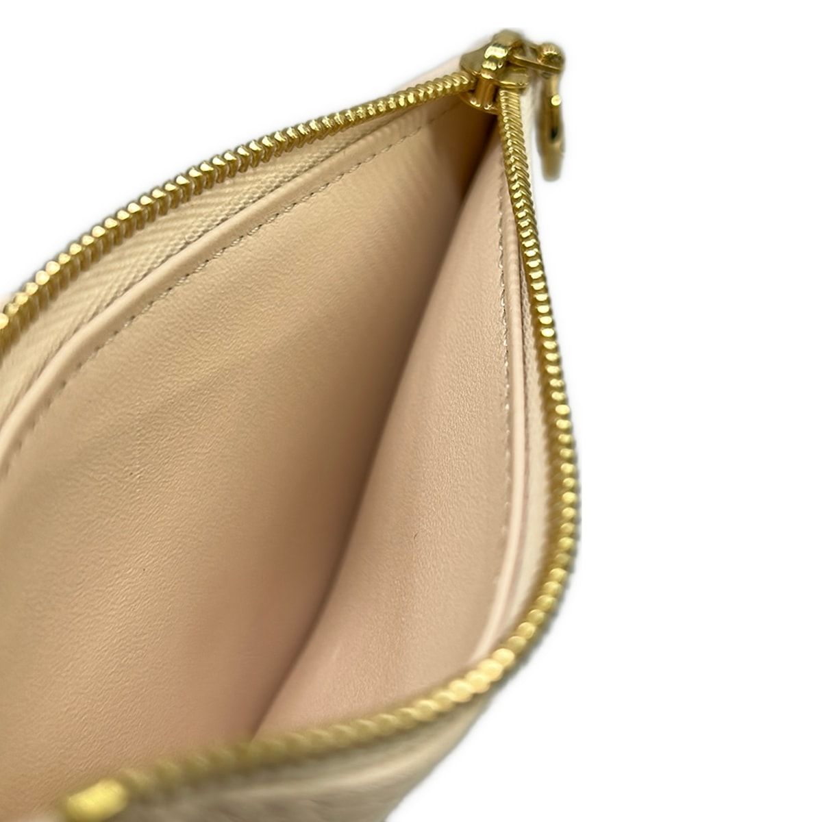 Louis Vuitton Trifold Wallet Capucines Portefeuille Compact Quartz Leather — view 4