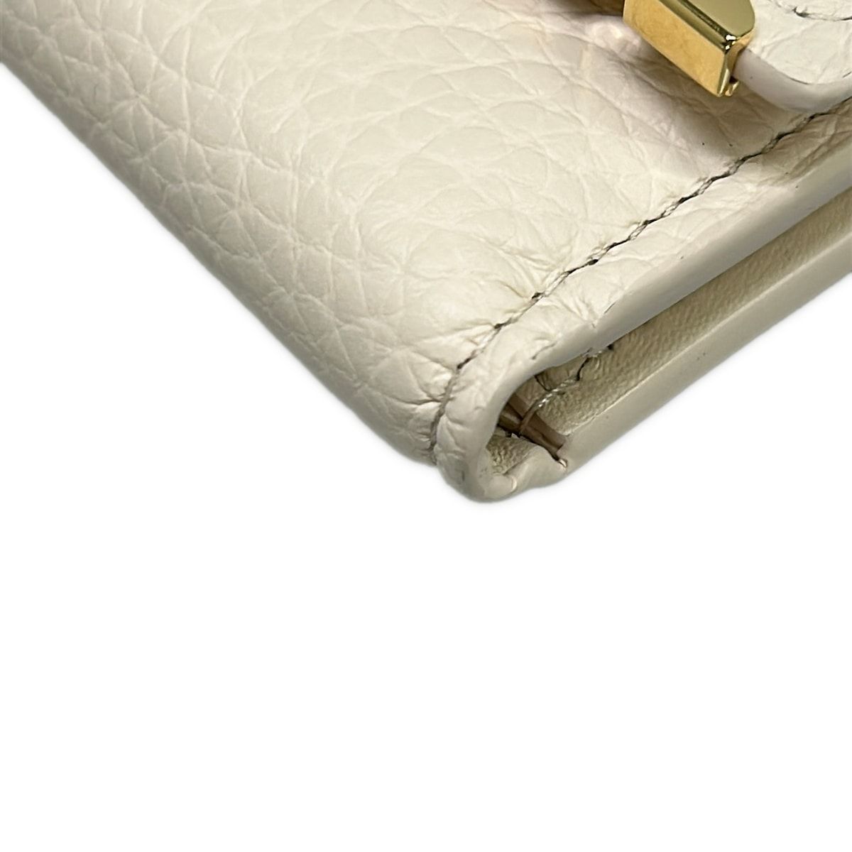 Louis Vuitton Trifold Wallet Capucines Portefeuille Compact Quartz Leather — view 6
