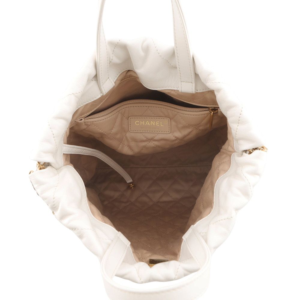 Chanel Backpack 22 Small Shiny Calfskin White — view 5