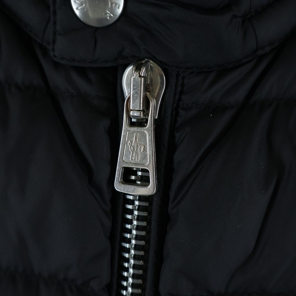Moncler Amiot Patch Logo Down Jacket Black — view 6