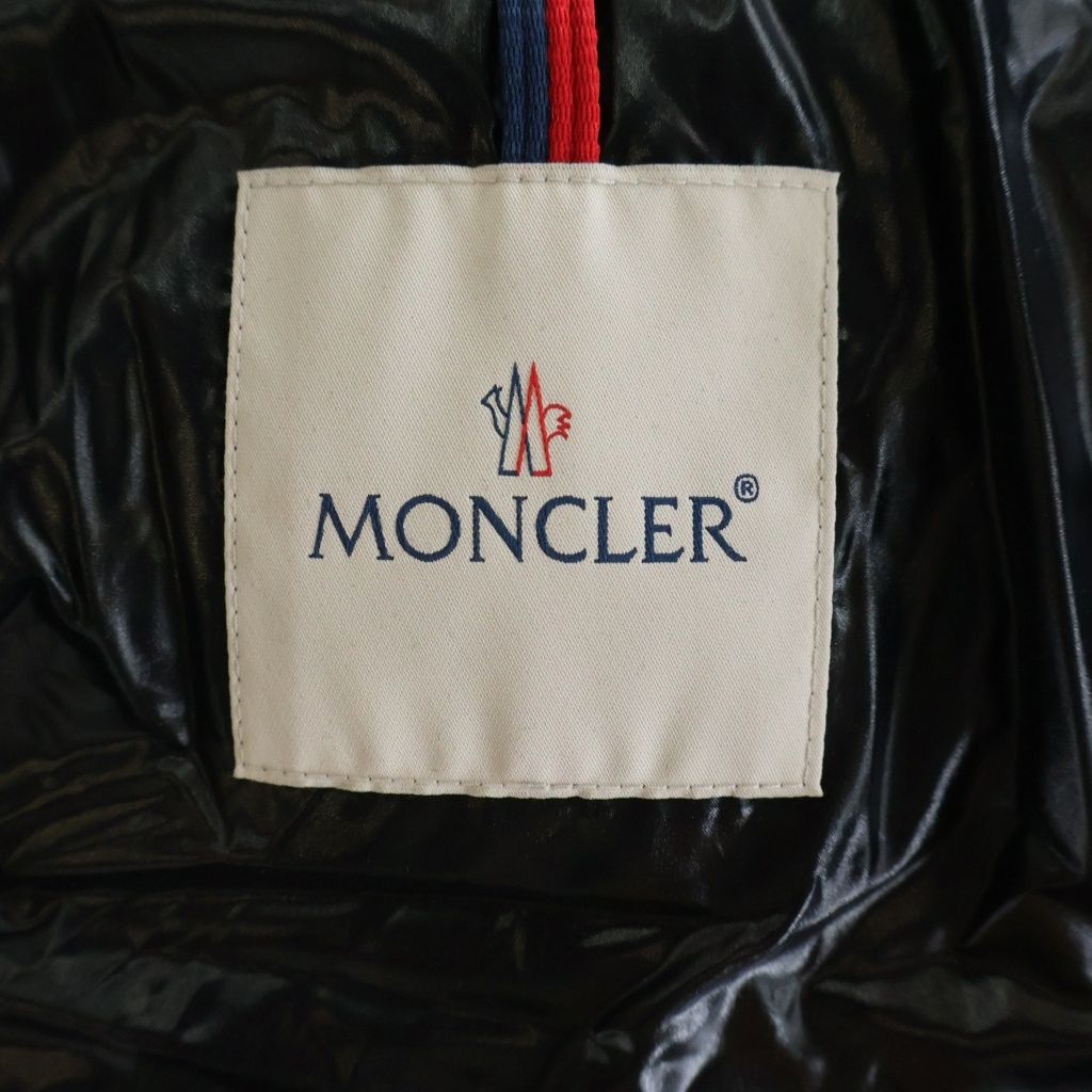 Moncler Dubois du Fleece Rubber Patch Logo Down Jacket Black — view 7