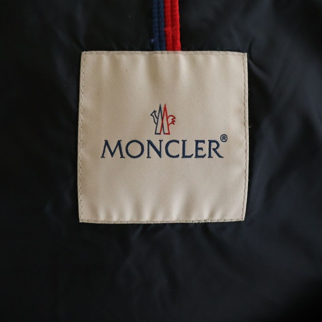 Moncler Boed Nylon Down Jacket — view 7