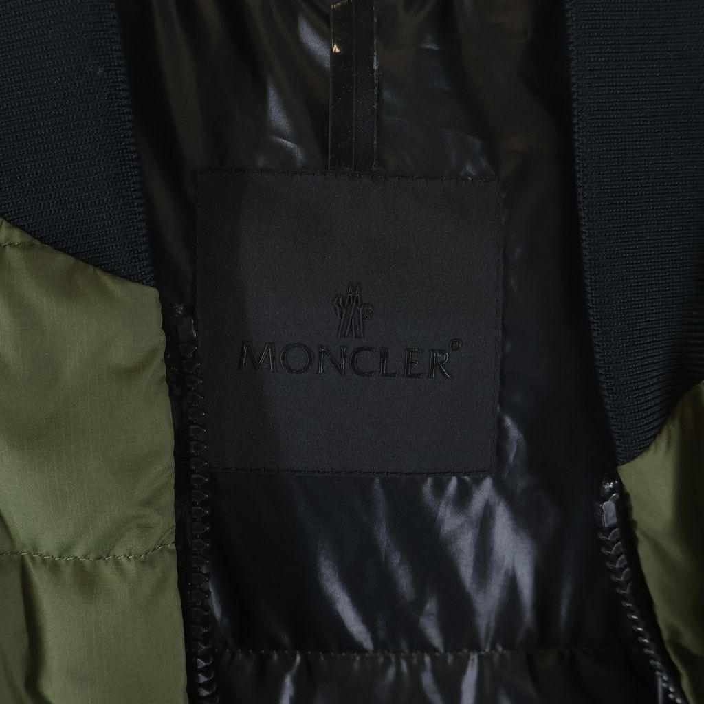 Moncler Oise Down Jacket Arm Logo Patch Zip Up Green — view 7