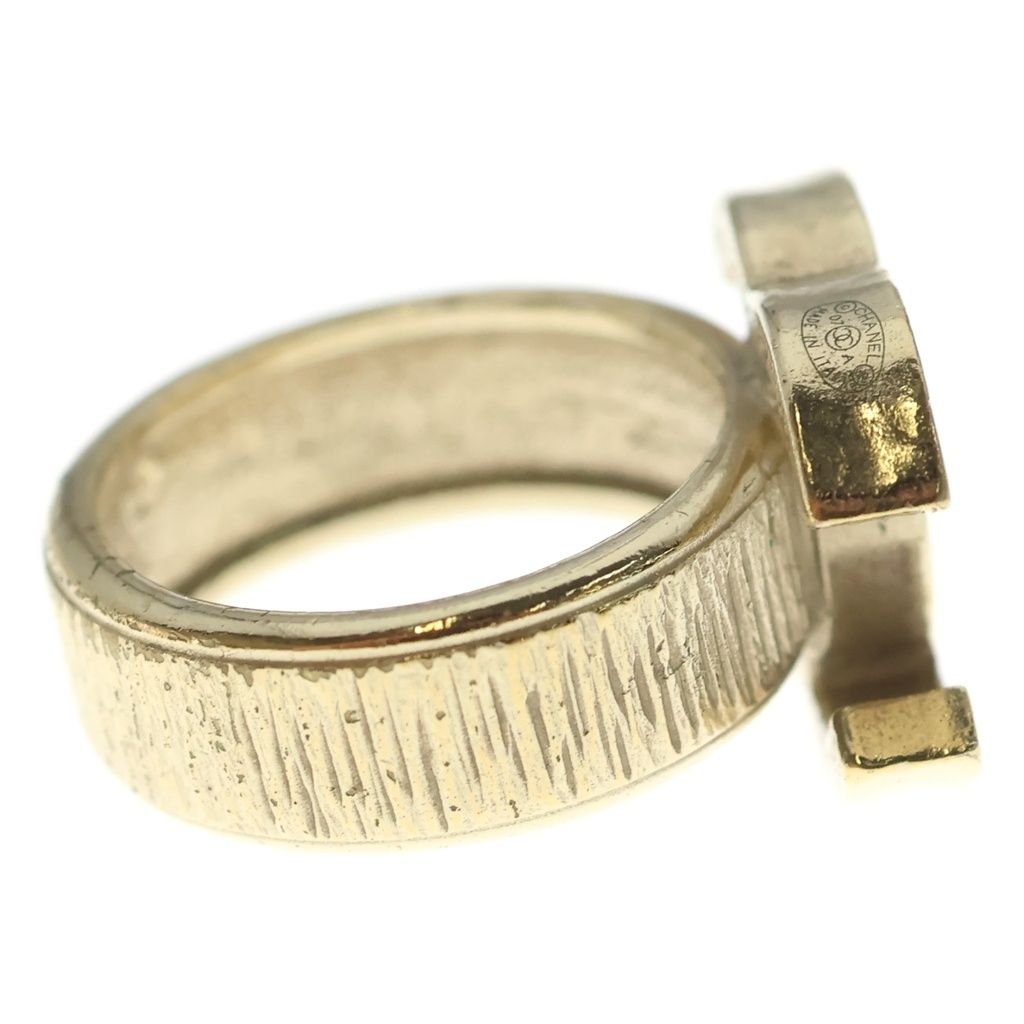 Chanel CC Logo Ring Gold — view 3
