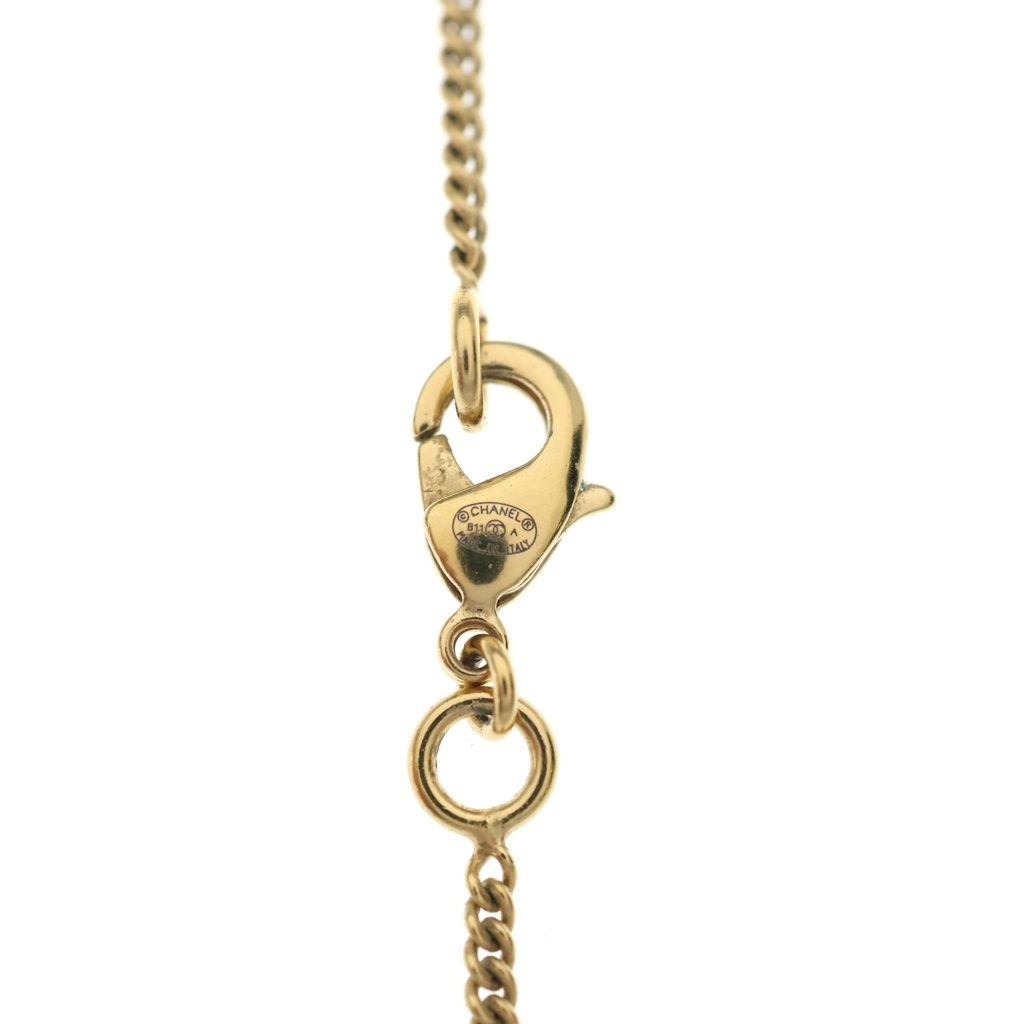 Chanel CC Logo Pendant Chain Gold — view 6