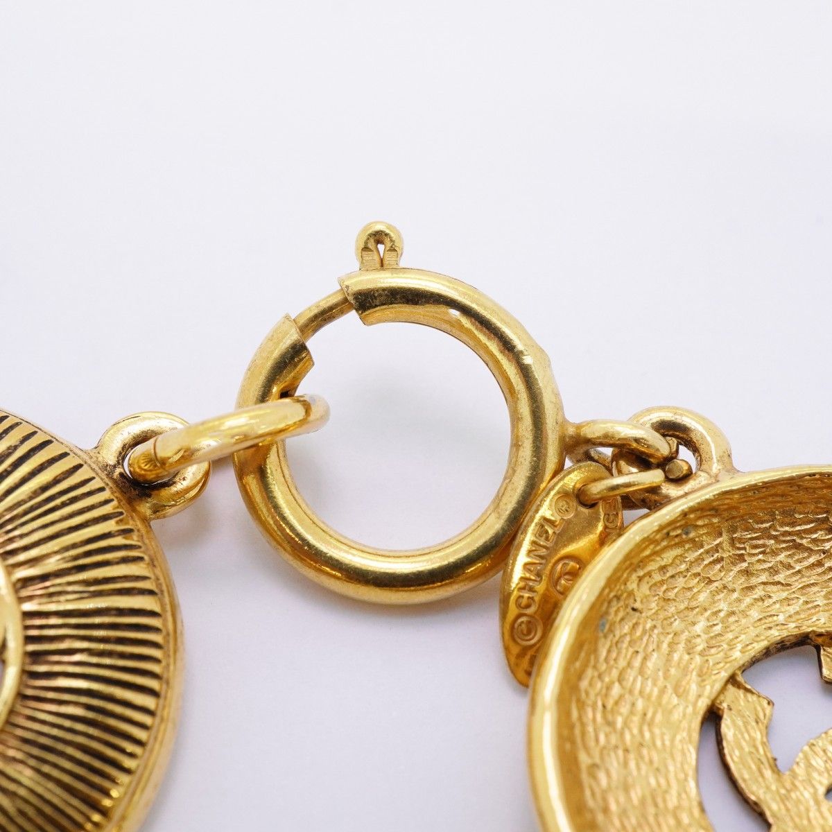 Chanel Bracelet Vintage CC Logo Round — view 4