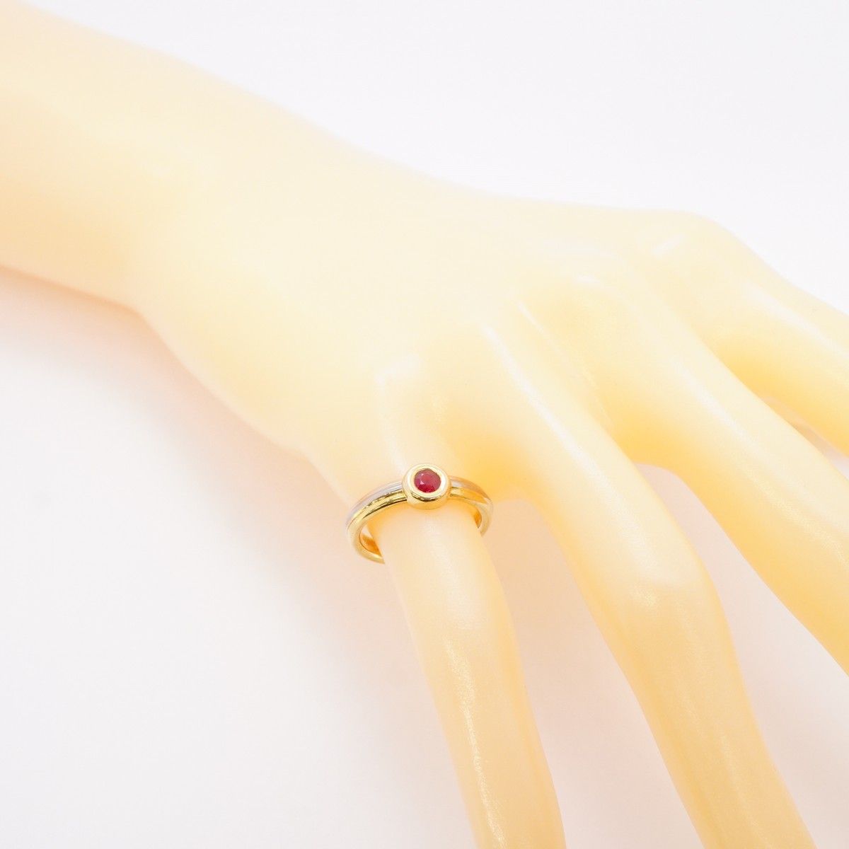 Cartier Ring Monostone 18k Yellow Gold 18k White 18k Pink Ruby — view 9