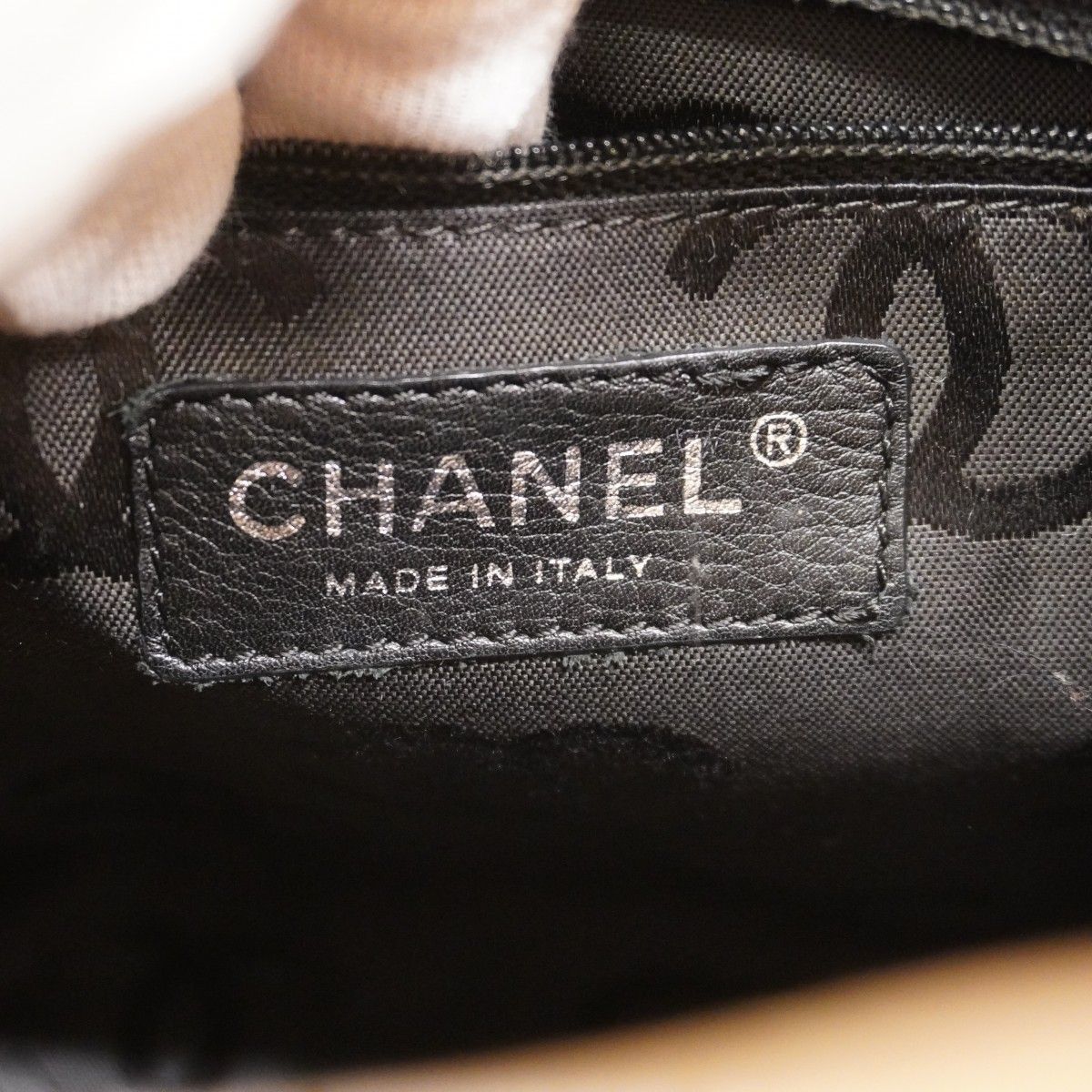 Chanel Tote Cambon Lambskin Beige Black Silver — view 5