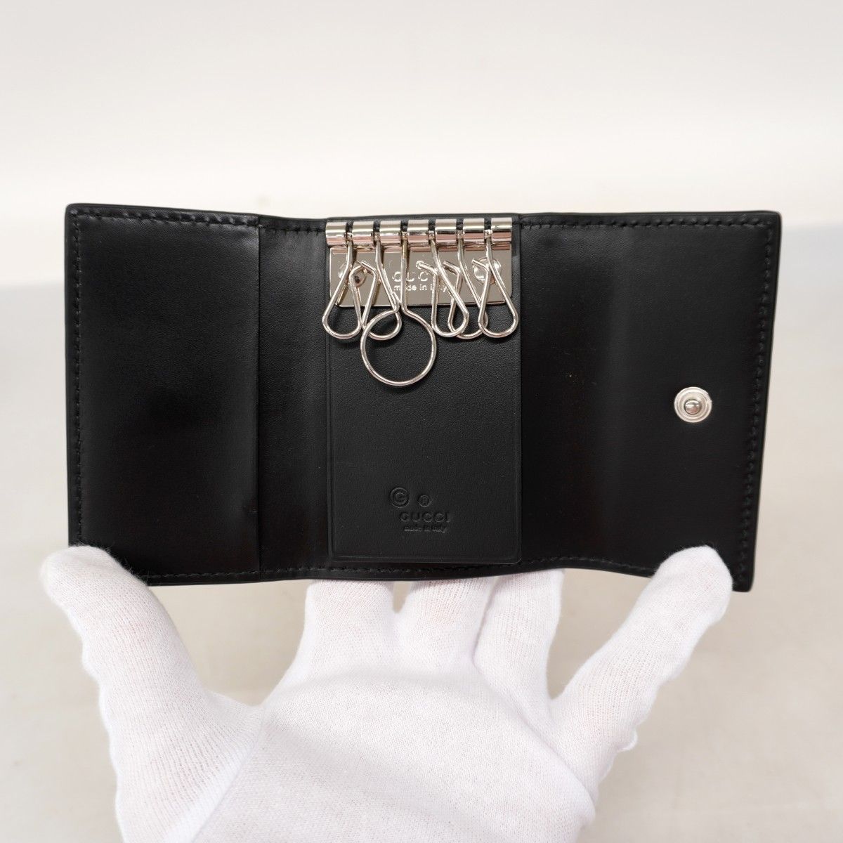Gucci Key Case Guccissima Leather Black Silver Key Holder — view 4