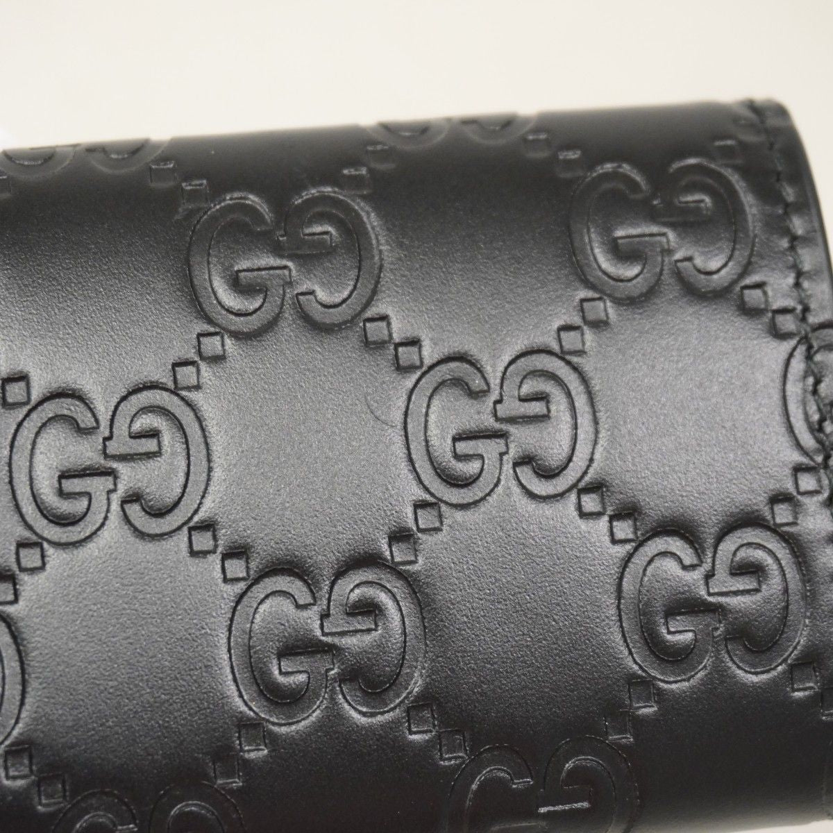 Gucci Key Case Guccissima Leather Black Silver Key Holder — view 7