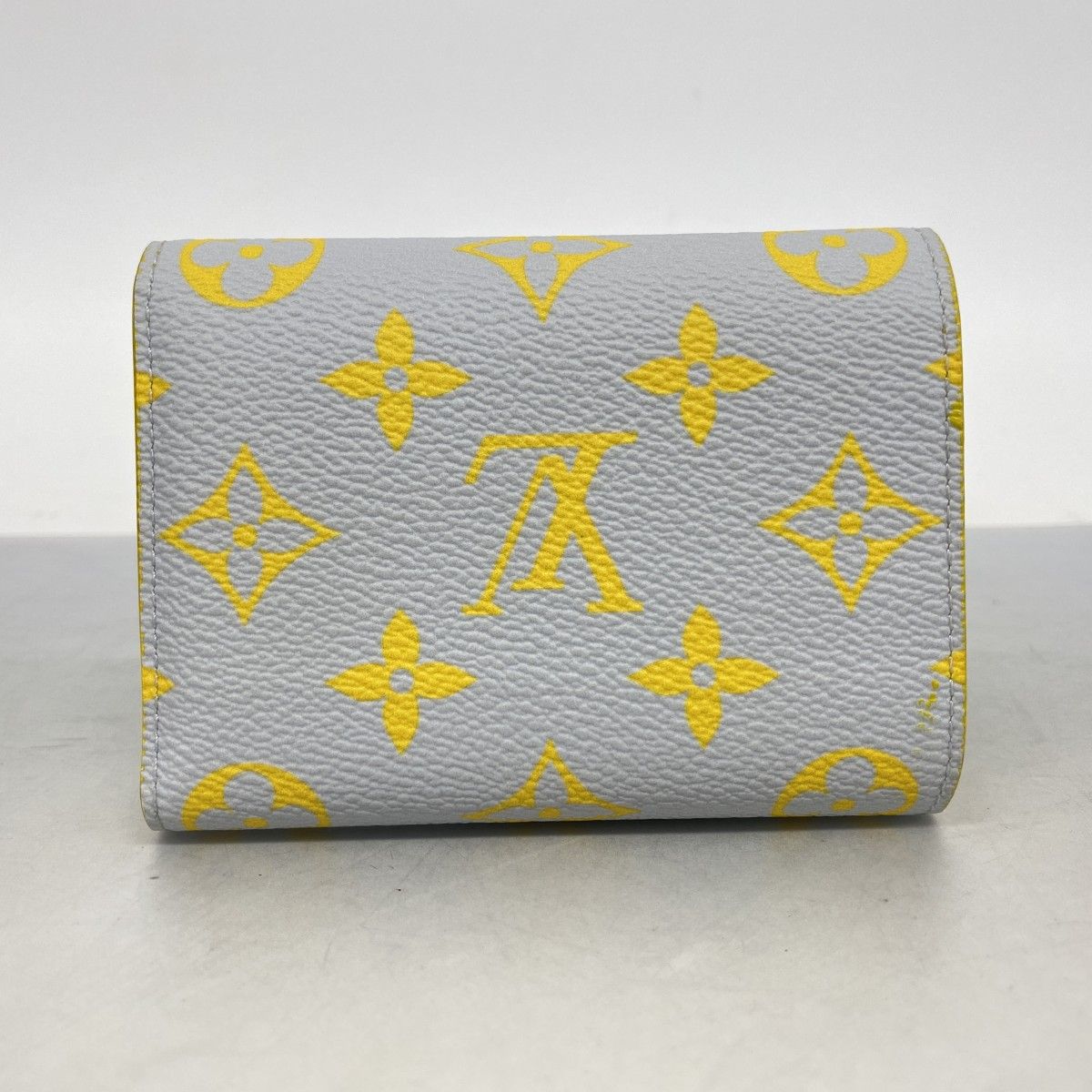Louis Vuitton Trifold Wallet Monogram Glow Victor Blue Yellow — view 7