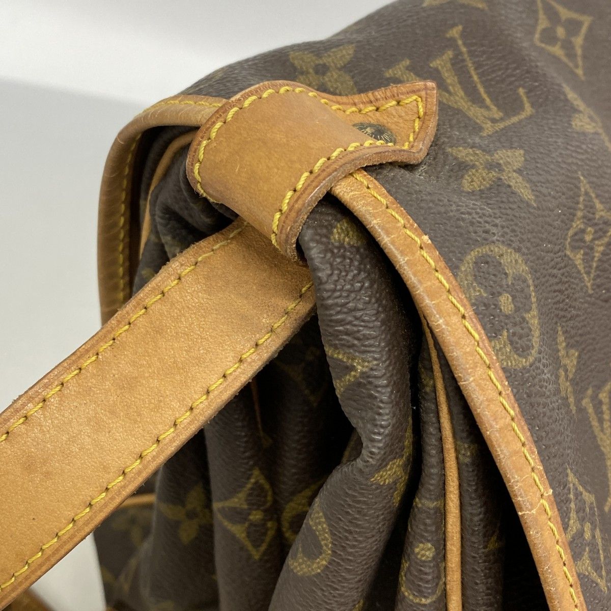 Louis Vuitton Shoulder Bag Monogram Saumur 35 Brown — view 8