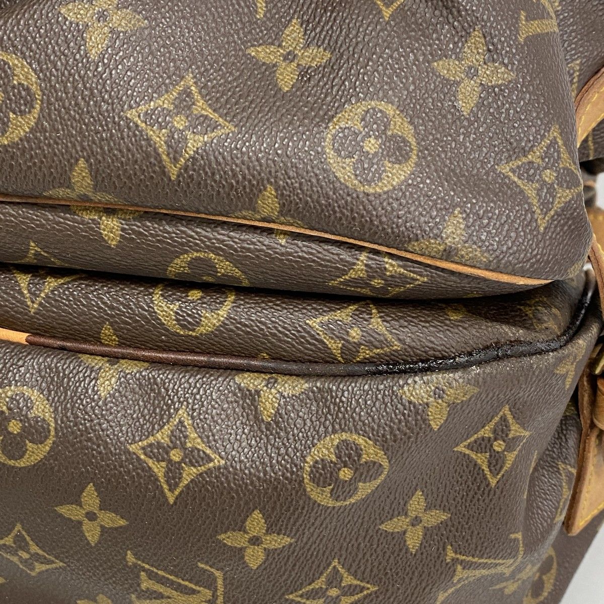 Louis Vuitton Shoulder Bag Monogram Saumur 35 Brown — view 7