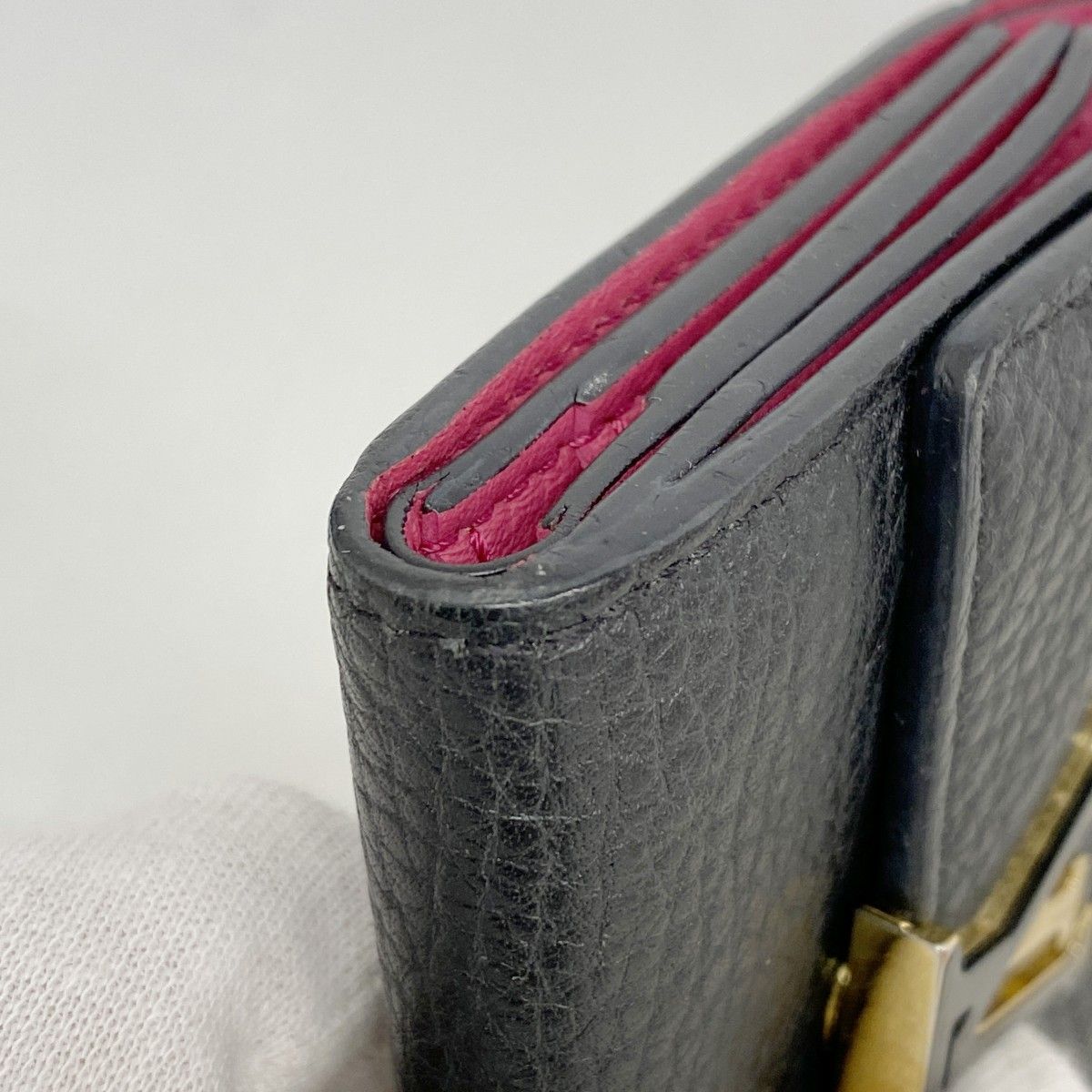 Louis Vuitton Trifold Wallet Portefeuille Capucines XS Noir — view 5