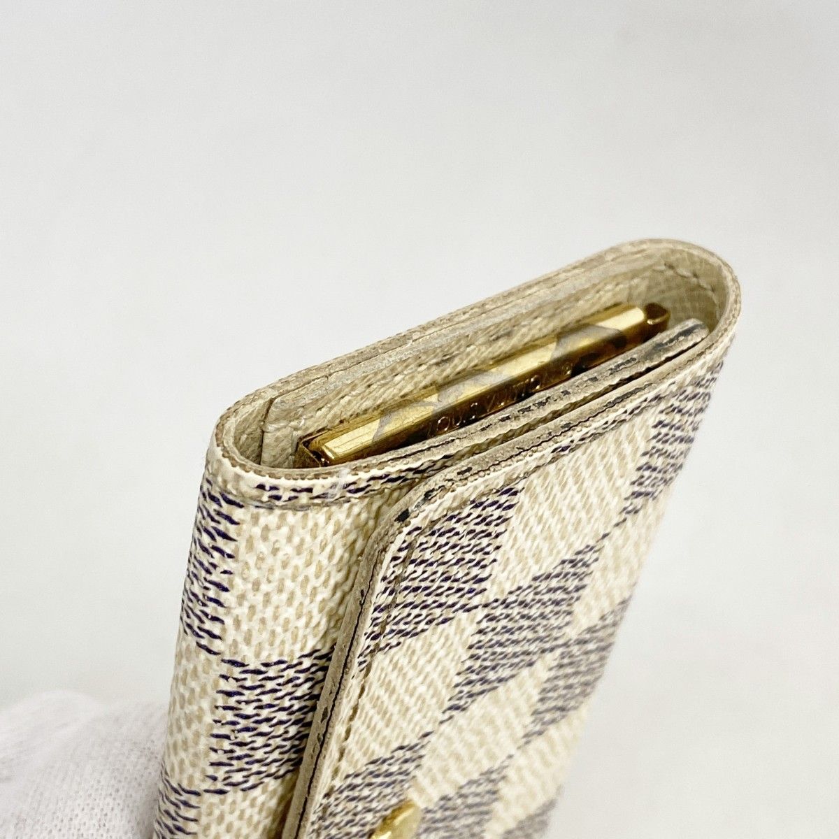 Louis Vuitton Key Case Damier Azur Multicles 4 White Key Holder — view 6