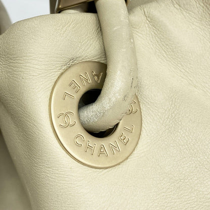 Chanel Tote Camellia Lambskin Beige Gold — view 7