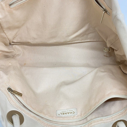 Chanel Tote Camellia Lambskin Beige Gold — view 4