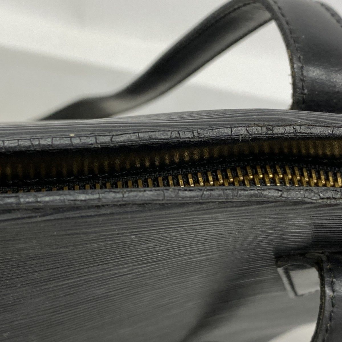 Louis Vuitton Shoulder Bag Epi Saint Jacques Shopping Noir — view 8