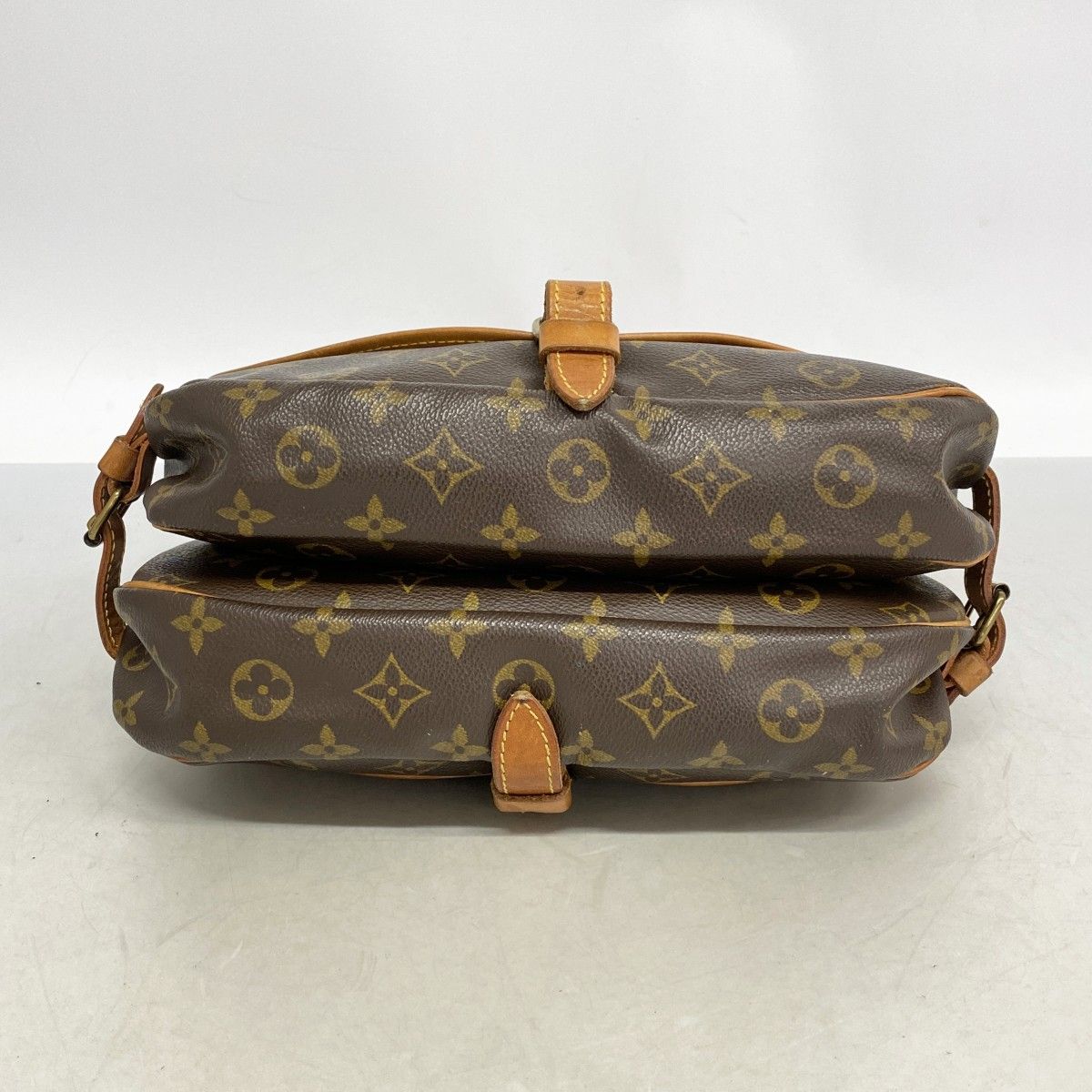Louis Vuitton Shoulder Bag Monogram Saumur 30 Brown — view 3