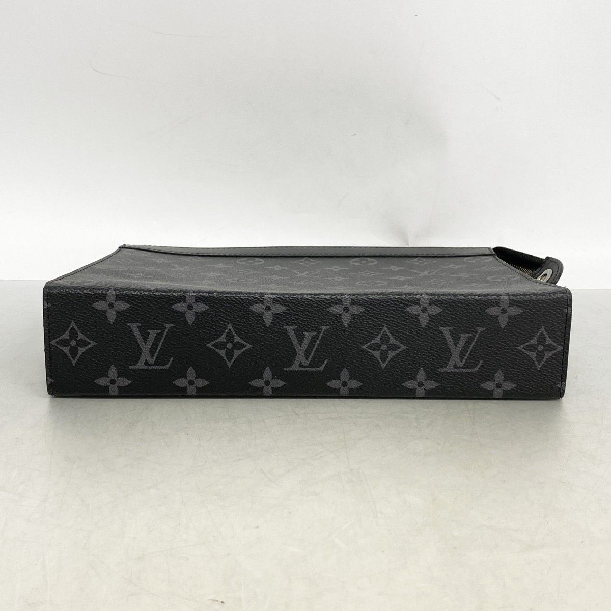 Louis Vuitton Clutch Monogram Eclipse Pochette Voyage Black — view 3