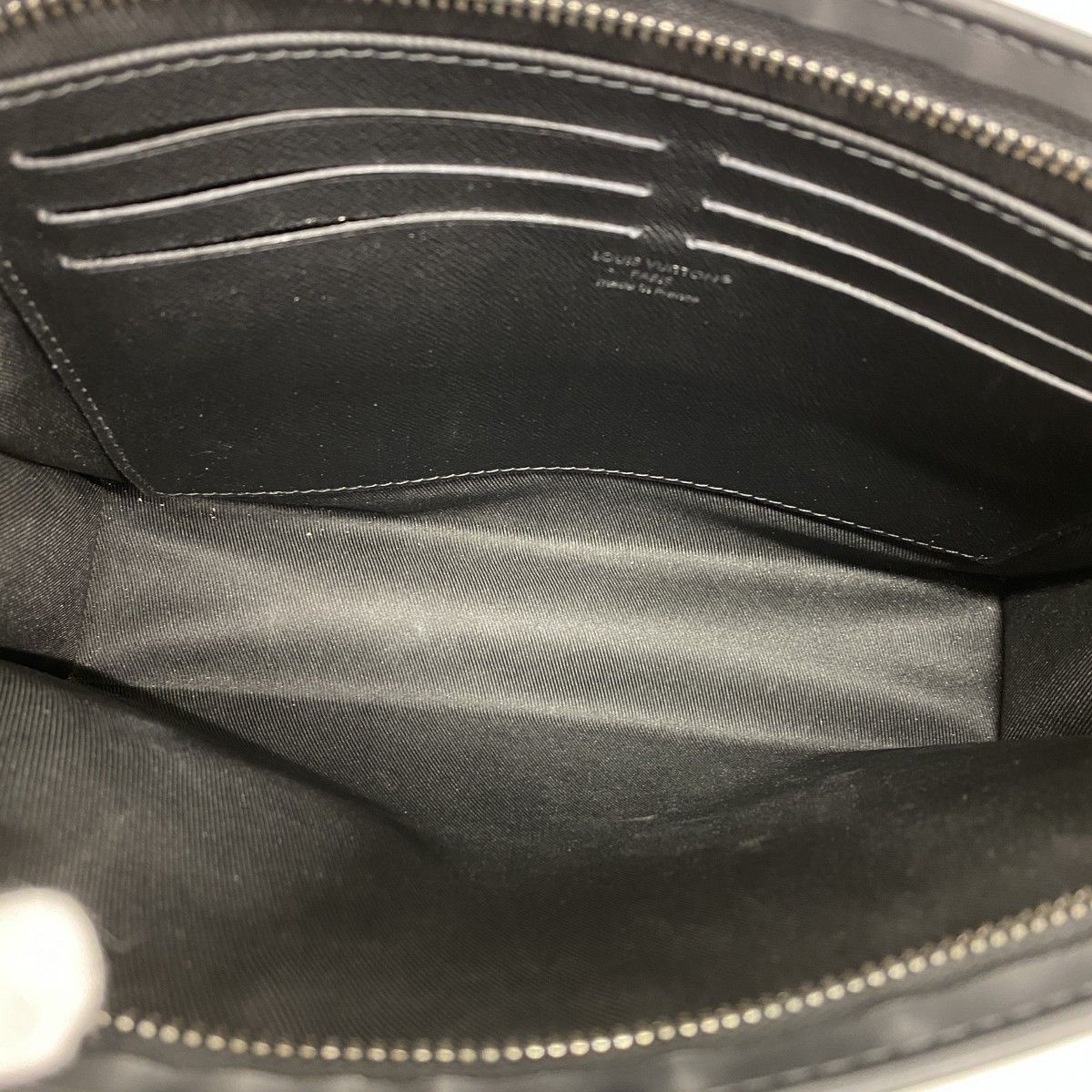 Louis Vuitton Clutch Monogram Eclipse Pochette Voyage Black — view 4