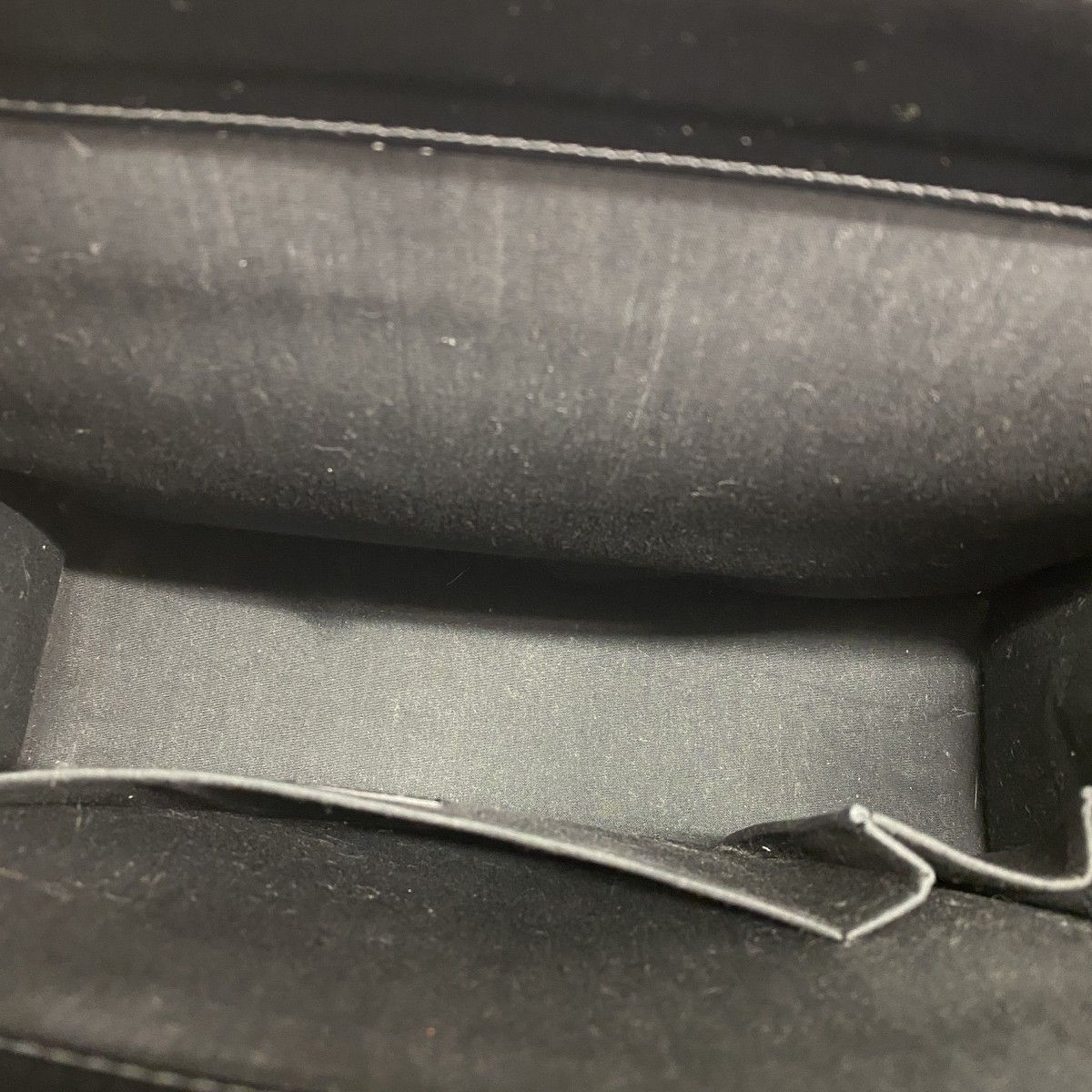 Louis Vuitton Tote Epi Croisette PM Noir — view 4
