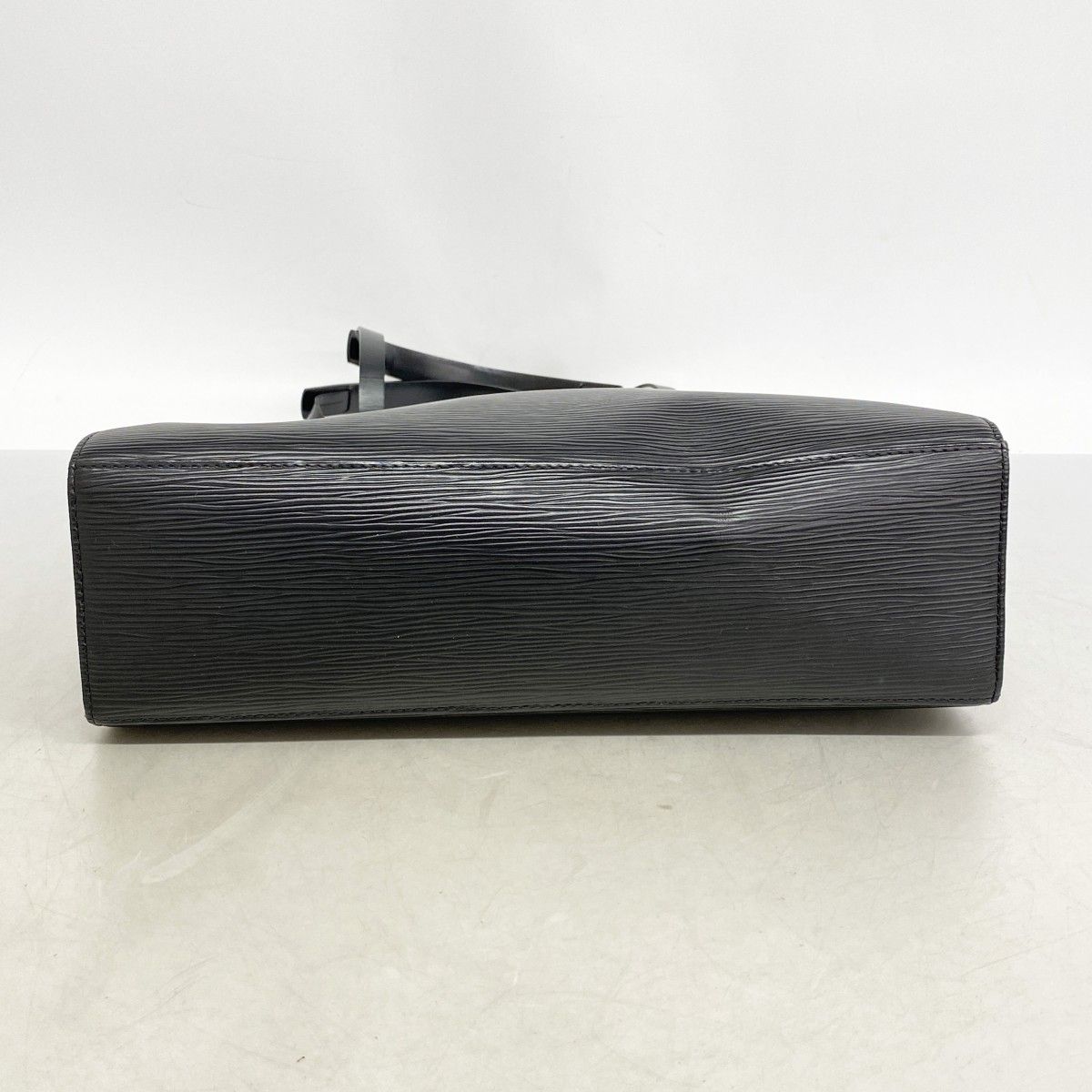 Louis Vuitton Tote Epi Croisette PM Noir — view 3