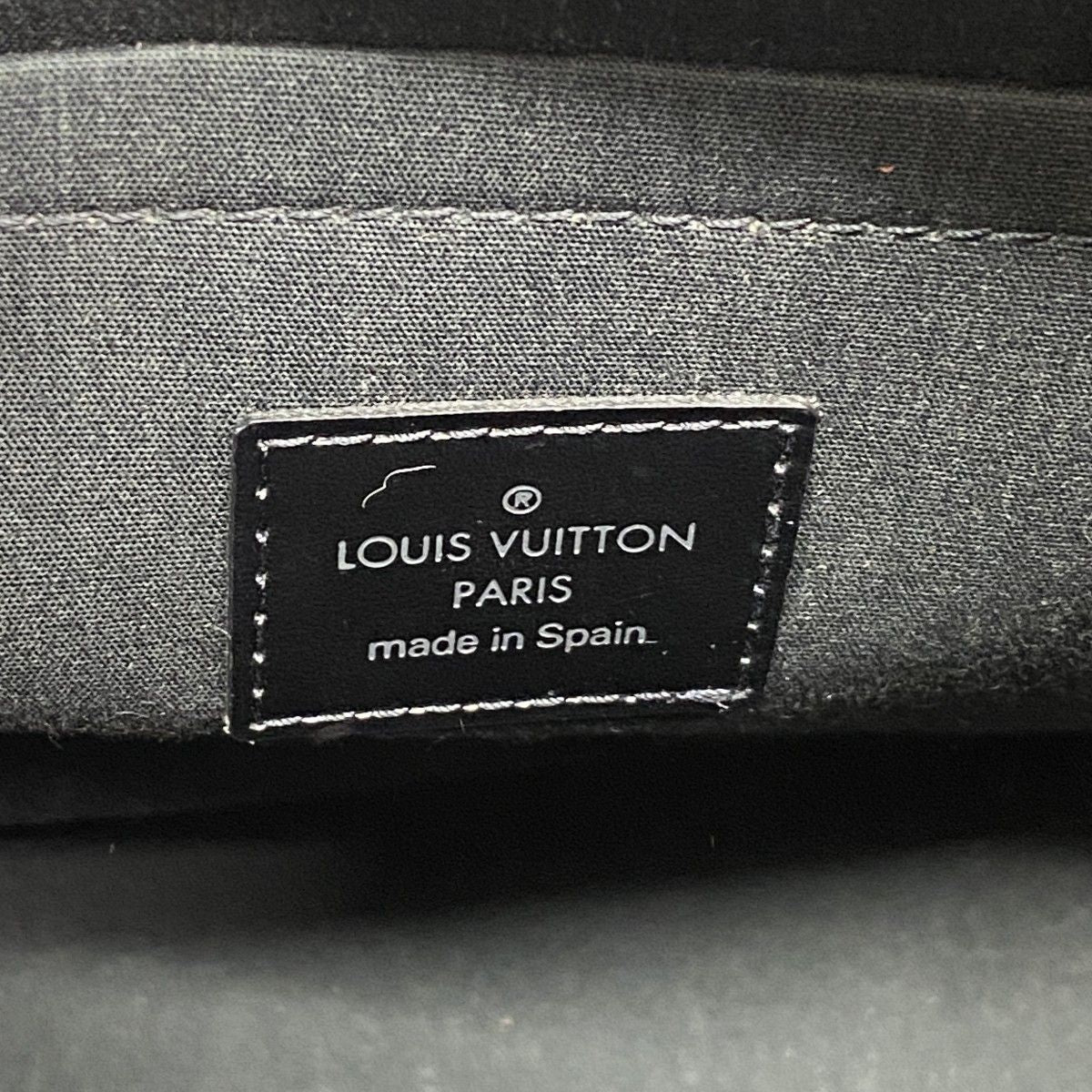 Louis Vuitton Tote Epi Croisette PM Noir — view 5