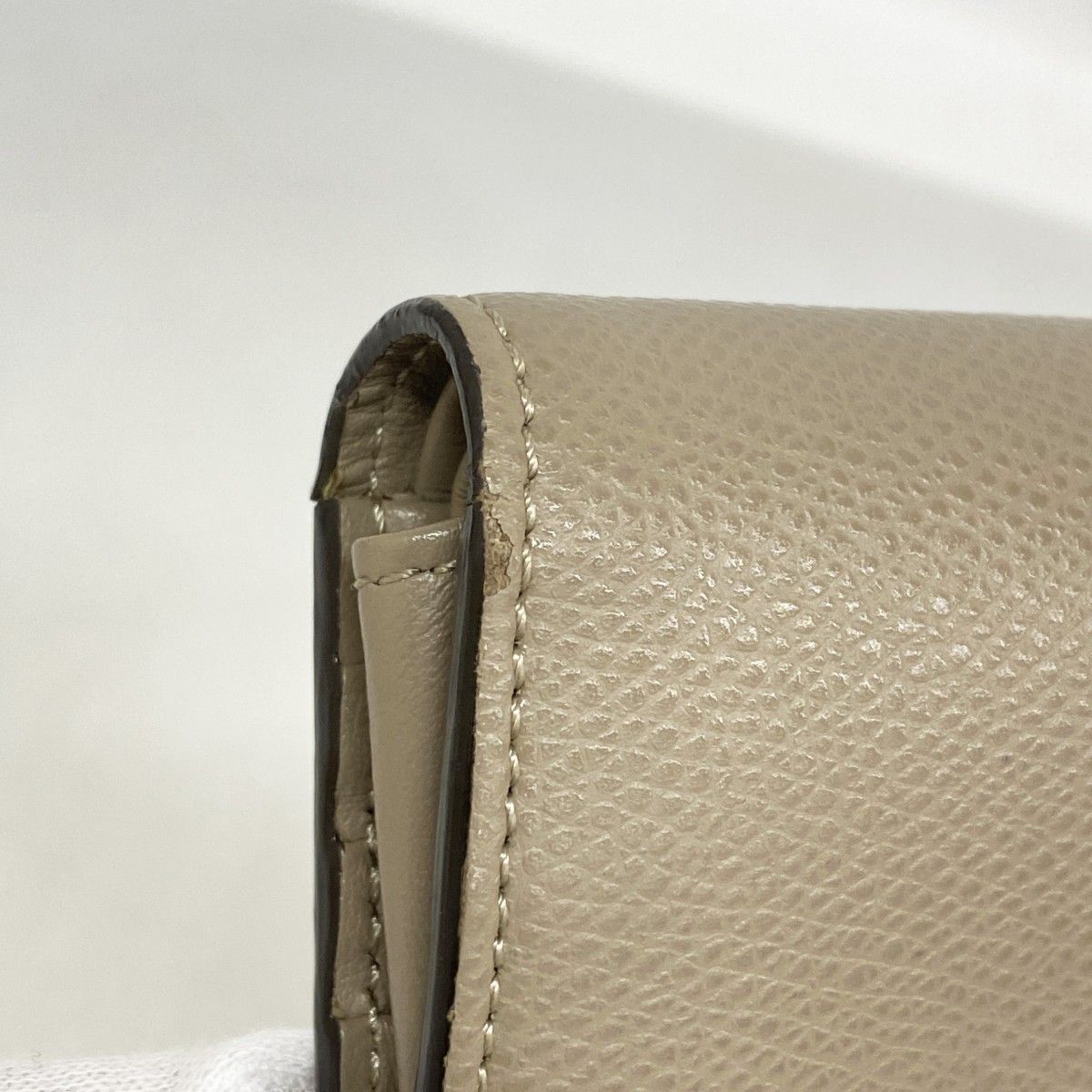 Fendi Wallet Leather Beige Gold — view 5